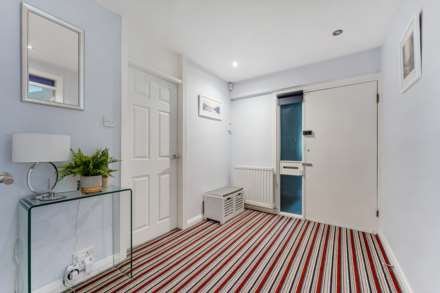 Ingeldende Court, Broughton Park, Image 3