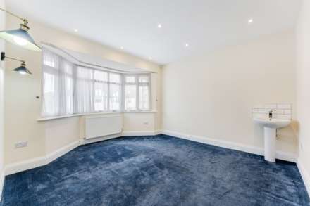 Ravensway, Prestwich, Image 18