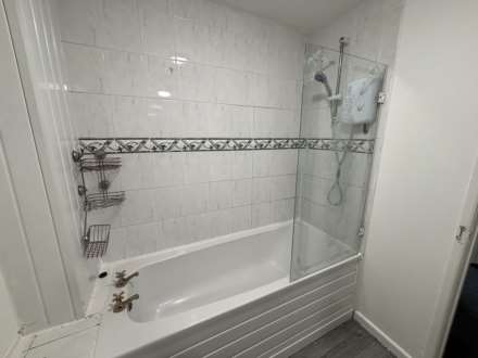 Evesham Walk, Manchester, Image 11