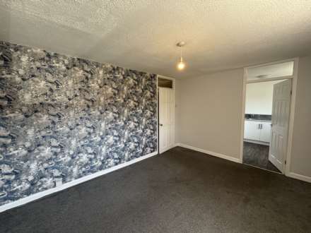 Evesham Walk, Manchester, Image 3