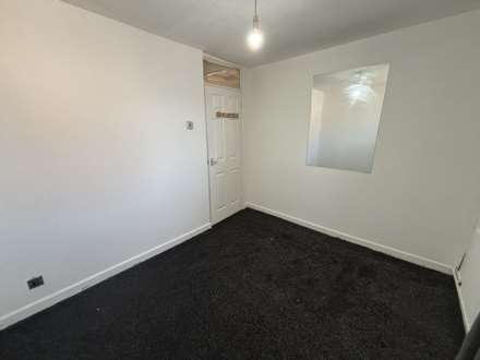 Evesham Walk, Manchester, Image 5