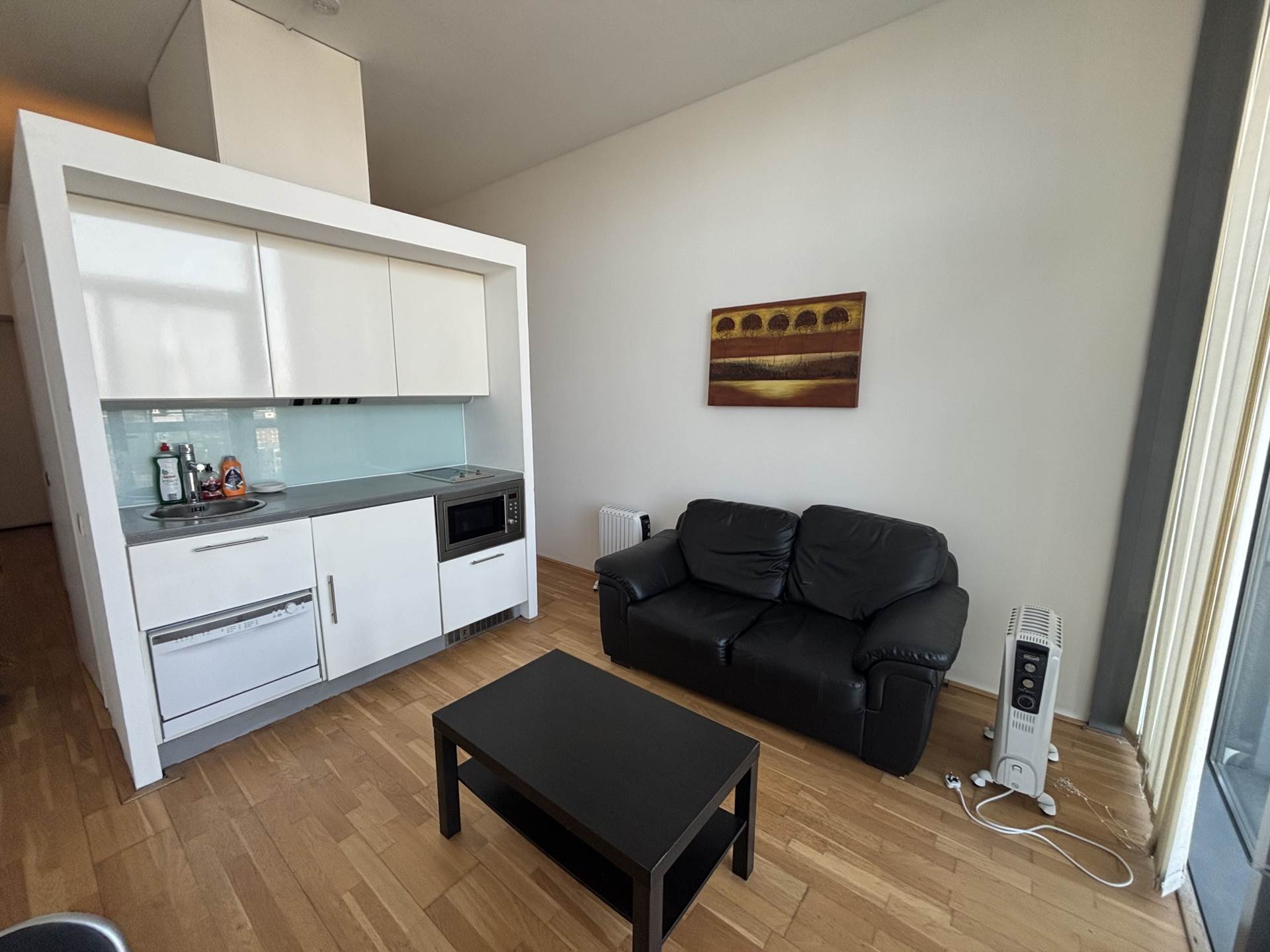Abito, Salford, Image 4