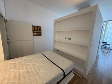 Abito, Salford, Image 7