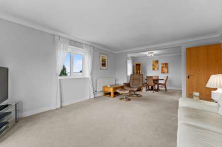 Castle Hey Close, Unsworth, Image 4