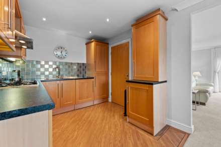 Castle Hey Close, Unsworth, Image 9