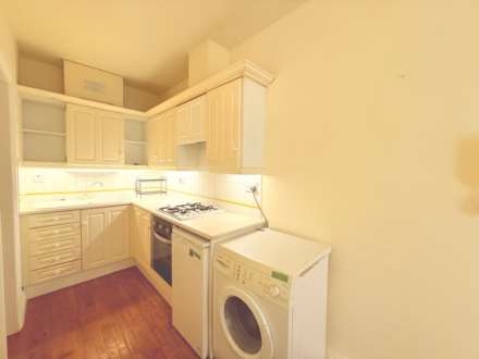 Ashgrove House, Elland, Image 7