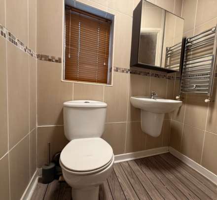 Manchester Road, Bury, Image 8
