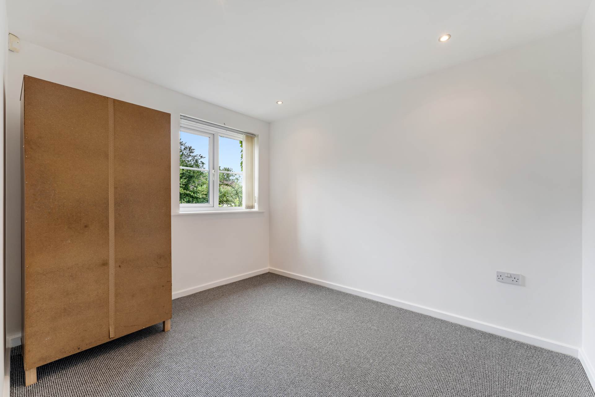 Lever Court, Salford, Image 11