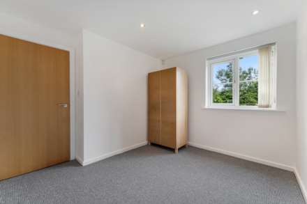 Lever Court, Salford, Image 10