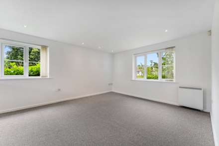 Lever Court, Salford, Image 2
