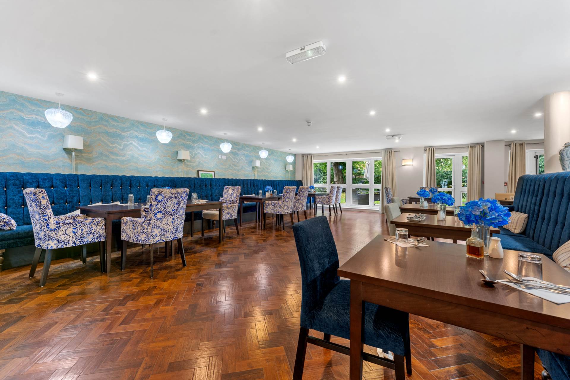 Broadfield Court, Prestwich, Image 17