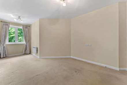 Broadfield Court, Prestwich, Image 11