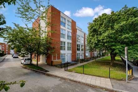 Rowan Way, Salford