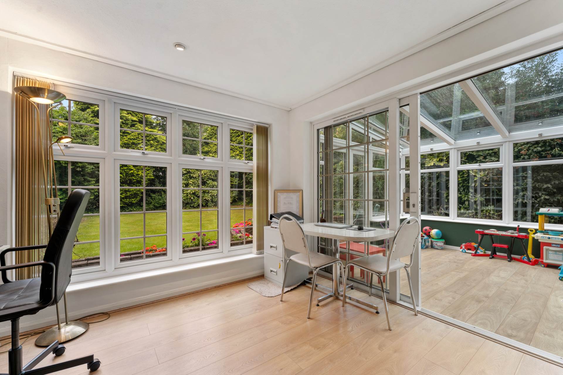 Knights Close, Prestwich, Image 11