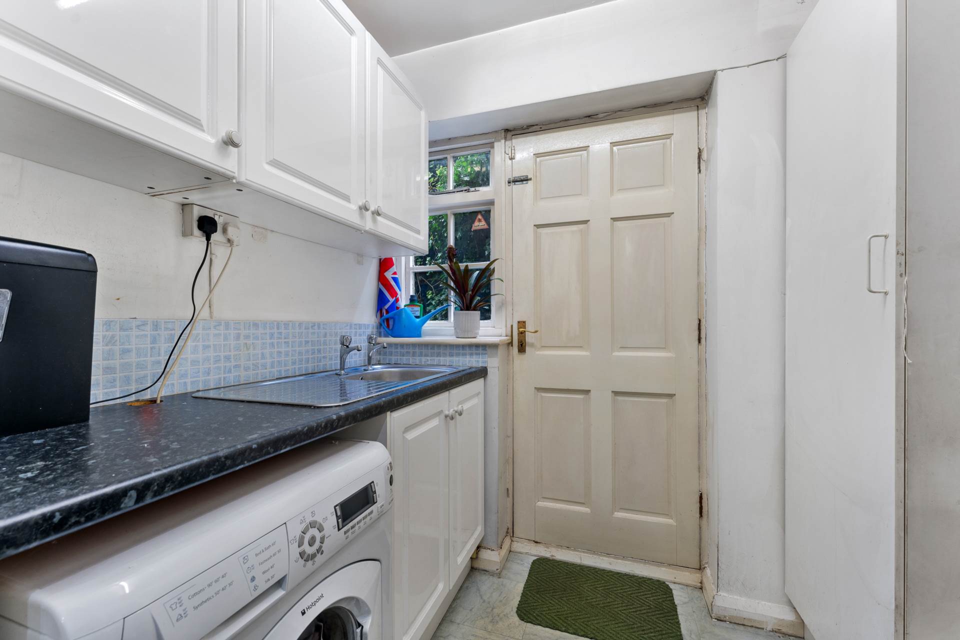 Knights Close, Prestwich, Image 17