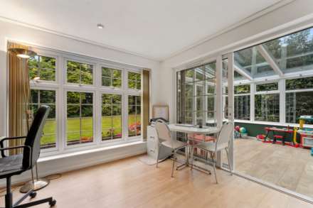 Knights Close, Prestwich, Image 11