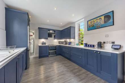 Park Road, Prestwich, Image 12