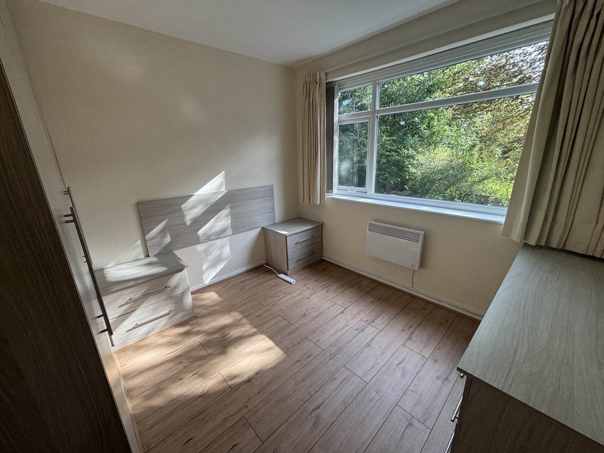 Hilltop Court, Manchester, Image 11