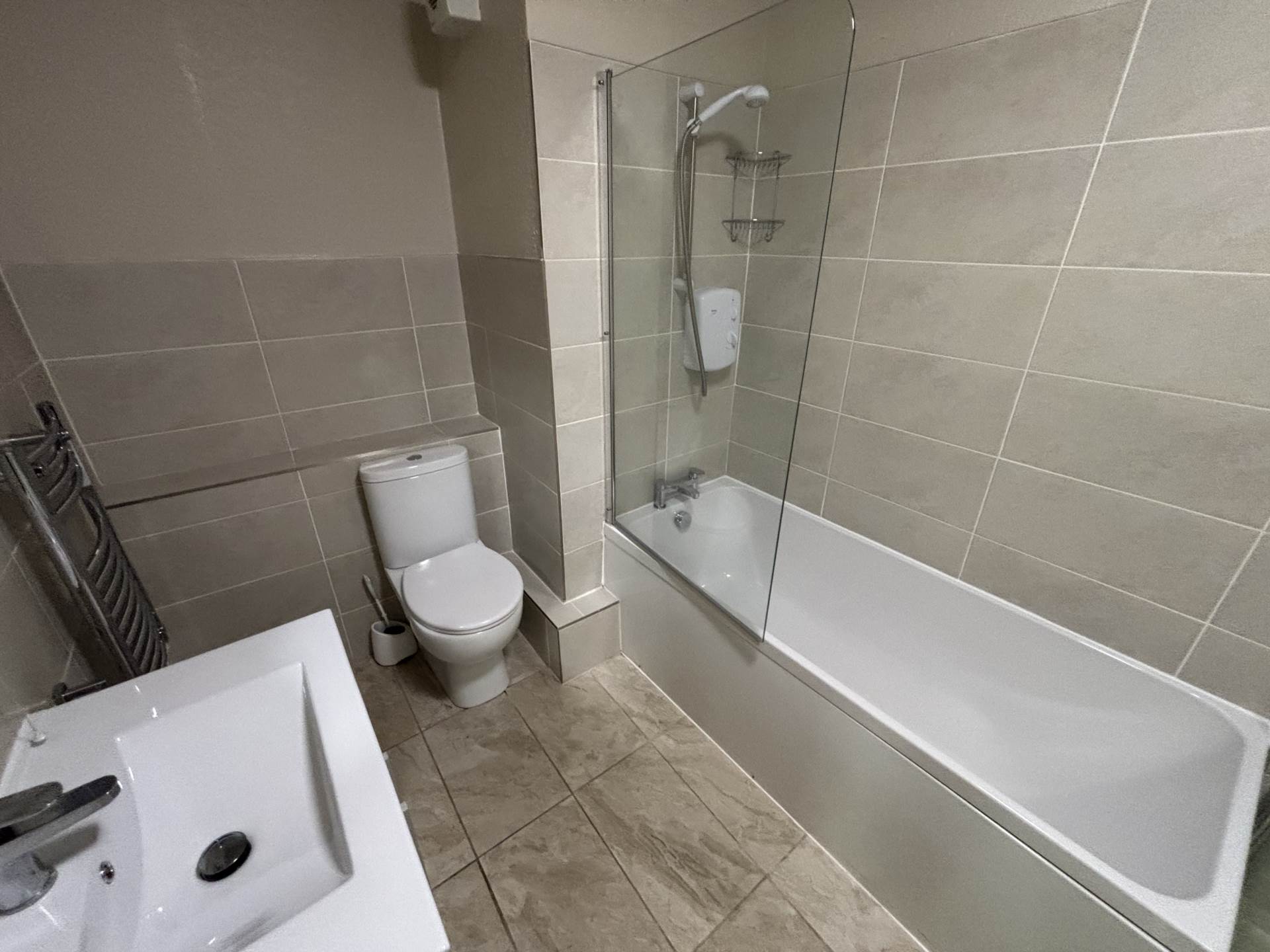 Hilltop Court, Manchester, Image 12