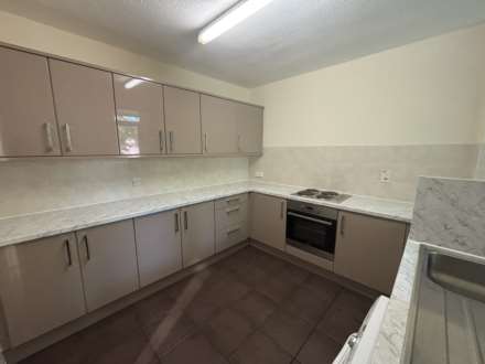 Hilltop Court, Manchester, Image 6
