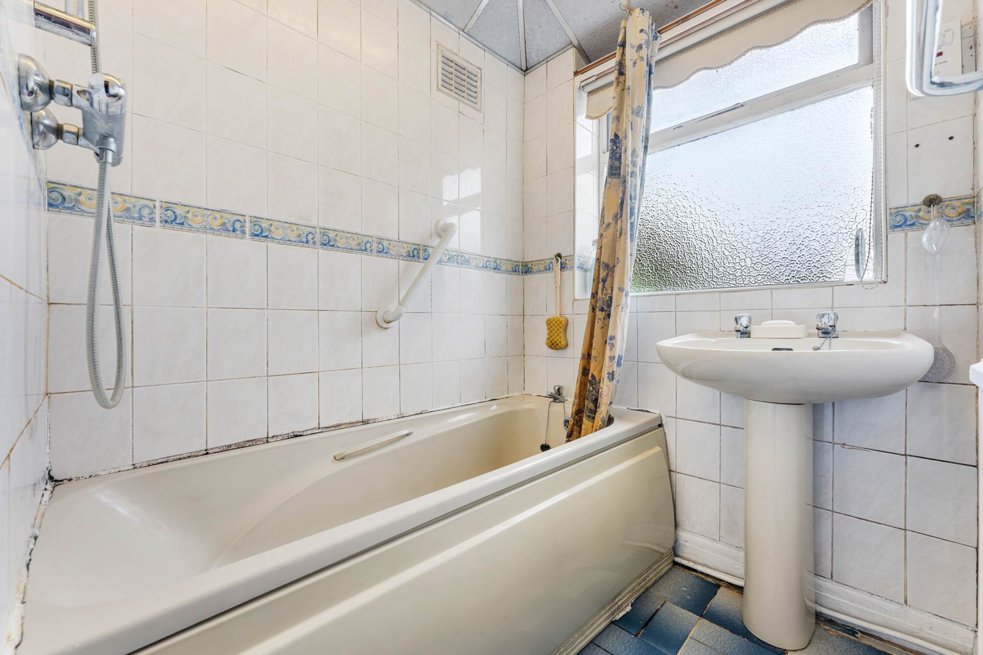 Prestfield Road, Whitefield, Image 17