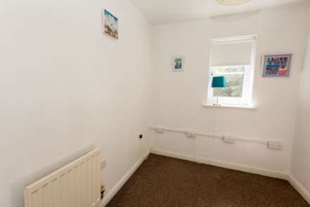 Ashurst Grove, Manchester, Image 11