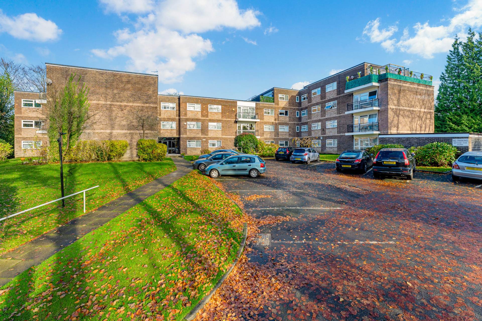 Sommerville Court, Broughton Park, Image 1