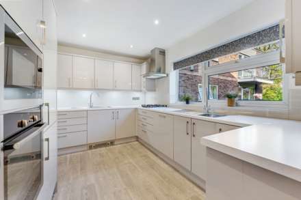 Sommerville Court, Broughton Park, Image 14