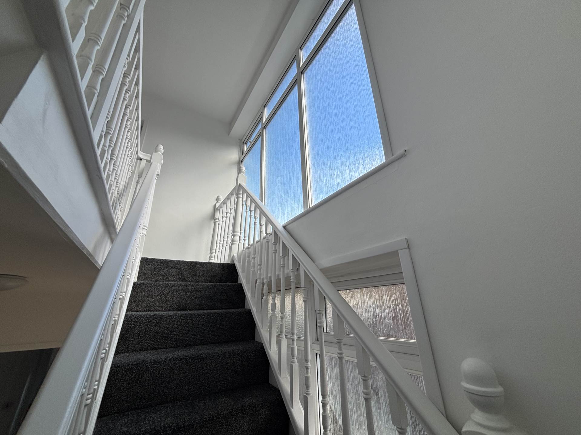 Woodhall Avenue, Manchester, Image 15