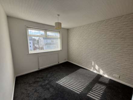 Woodhall Avenue, Manchester, Image 16