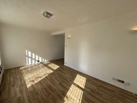 Woodhall Avenue, Manchester, Image 4