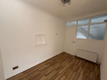 Woodhall Avenue, Manchester, Image 5