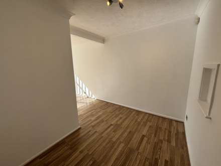 Woodhall Avenue, Manchester, Image 6
