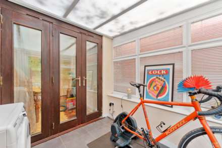 Windsor Crescent, Prestwich, Image 9