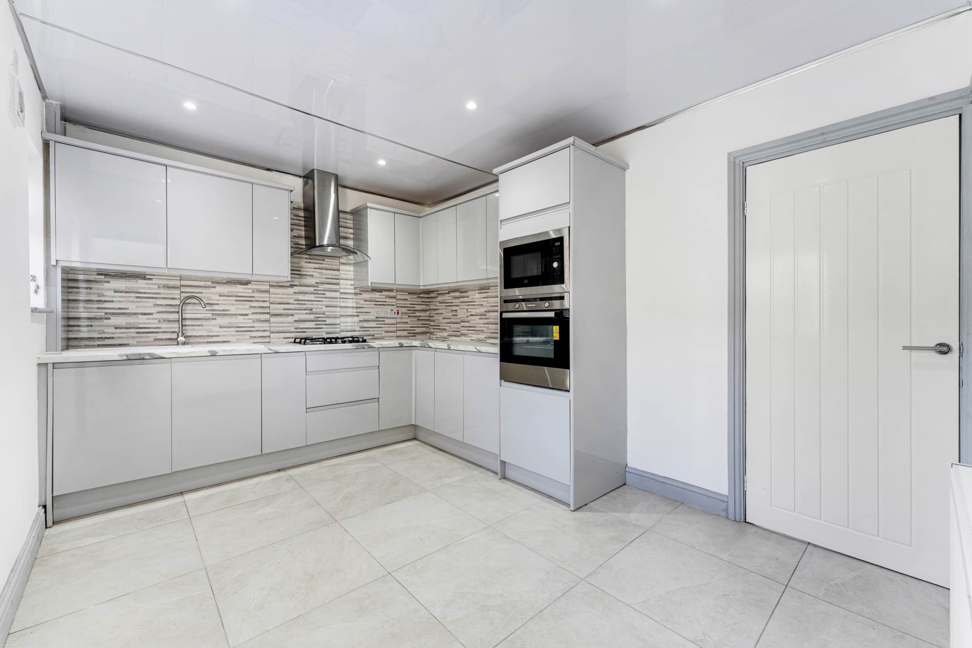 Beechfield Avenue, Radcliffe, Image 4