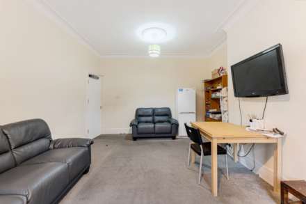 Tewkesbury Drive, Prestwich, Image 4