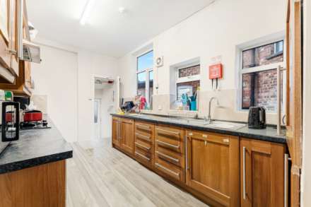 Tewkesbury Drive, Prestwich, Image 5