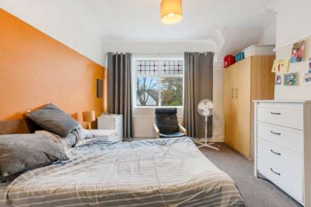 Tewkesbury Drive, Prestwich, Image 9