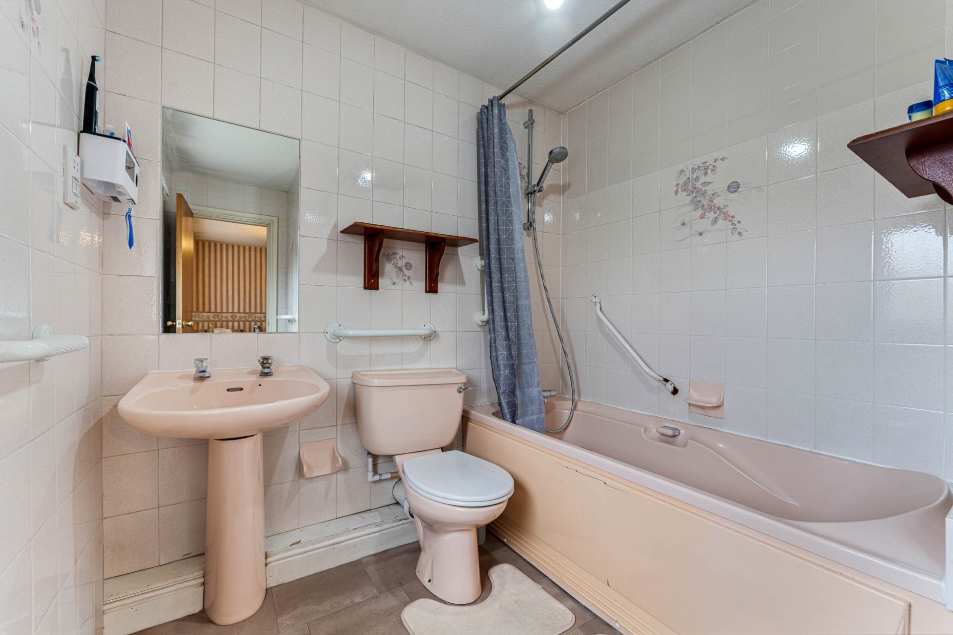 Tetlow Lane, Salford, Image 14