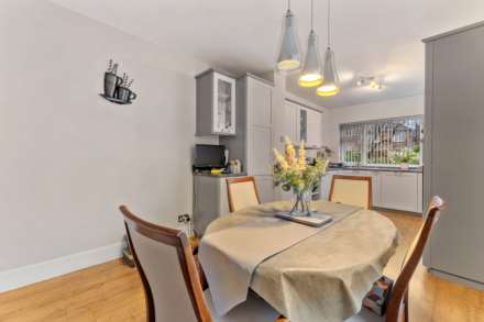 Tewkesbury Drive, Prestwich, Image 8