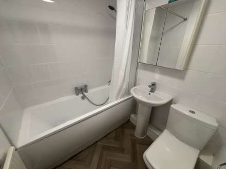 Limefield Court, Salford, Image 6