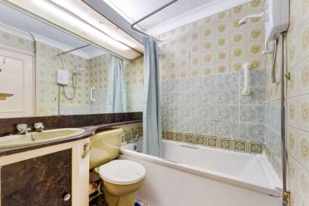 Lincoln Court, Salford, Image 11