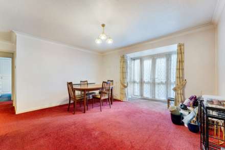 Lincoln Court, Salford, Image 4