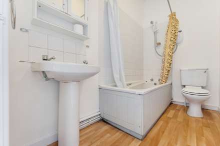 Bolton Road, Radcliffe, Image 10