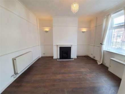 Bolton Road, Radcliffe, Image 3