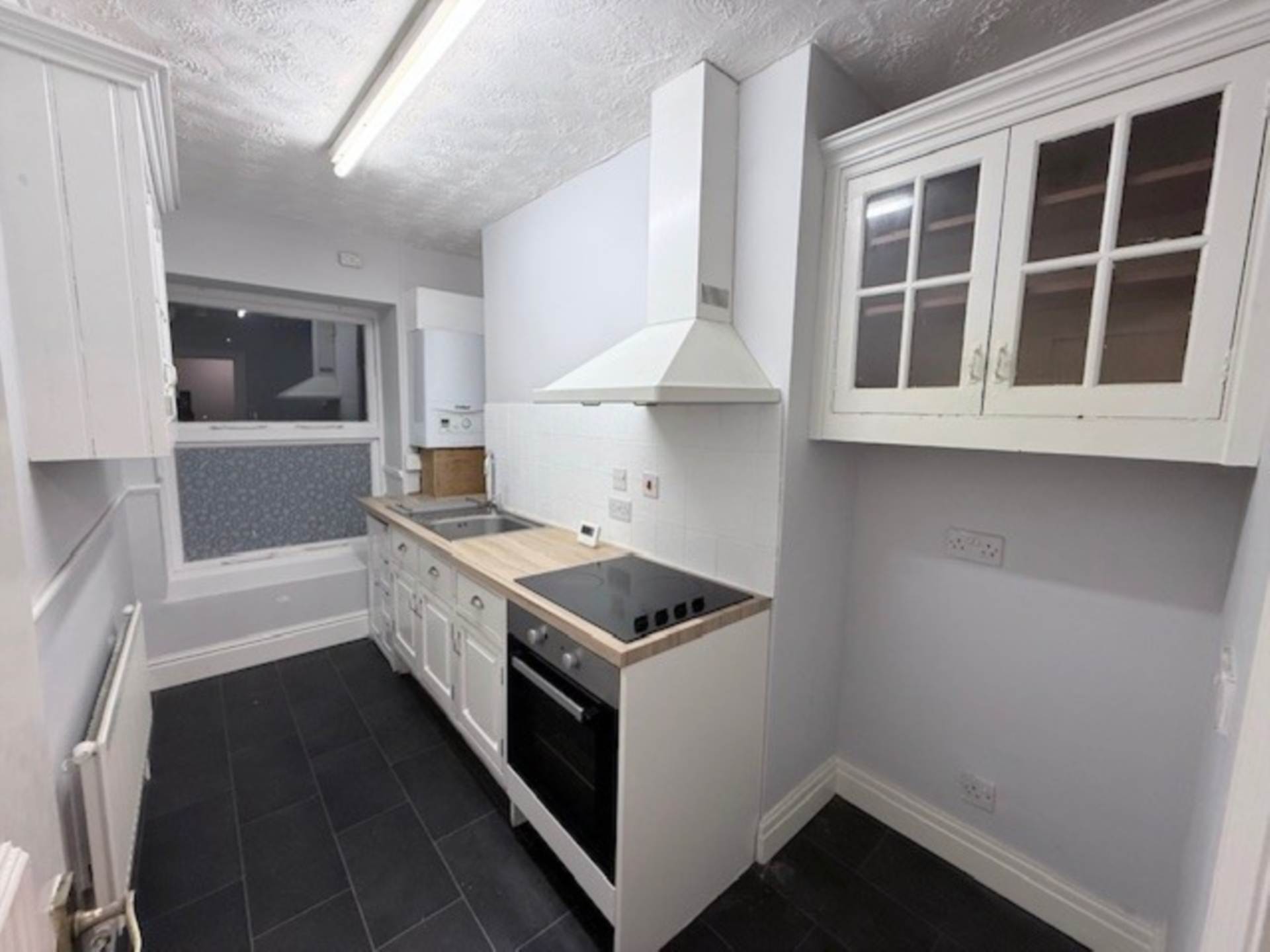 Stockport Road, Mossley, Image 7