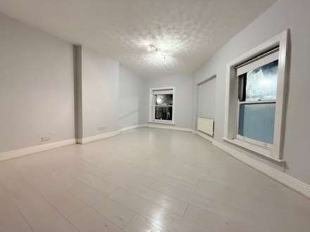 Stockport Road, Mossley, Image 3