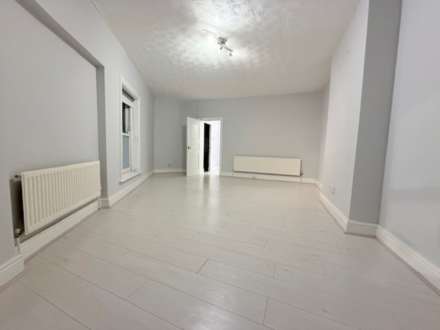 Stockport Road, Mossley, Image 5