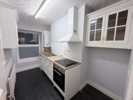 Stockport Road, Mossley, Image 7