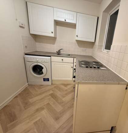 Clarendon Close, Runcorn, Image 6